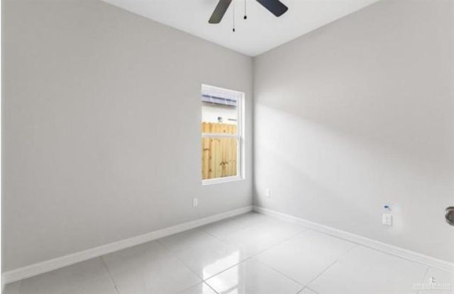 4216 Heron Avenue 122, Mcallen, TX 78504