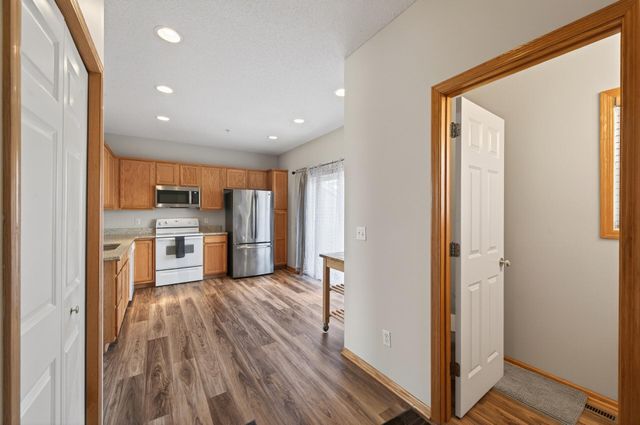 11323 Davenport Circle NE D, Blaine, MN 55449