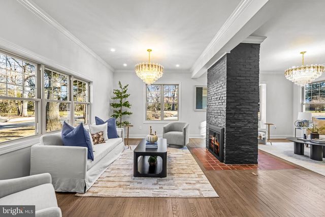 804 MAIN ST, Riverton, NJ 08077