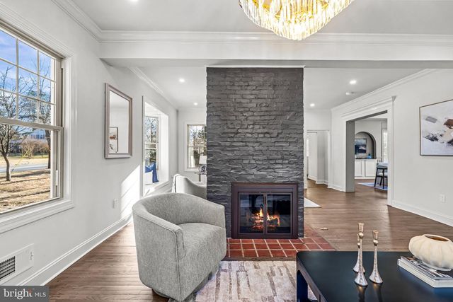 804 MAIN ST, Riverton, NJ 08077