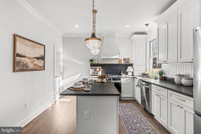 804 MAIN ST, Riverton, NJ 08077