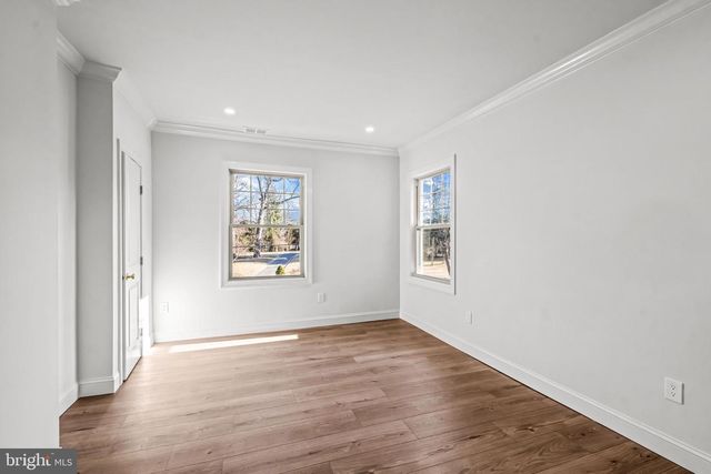 804 MAIN ST, Riverton, NJ 08077