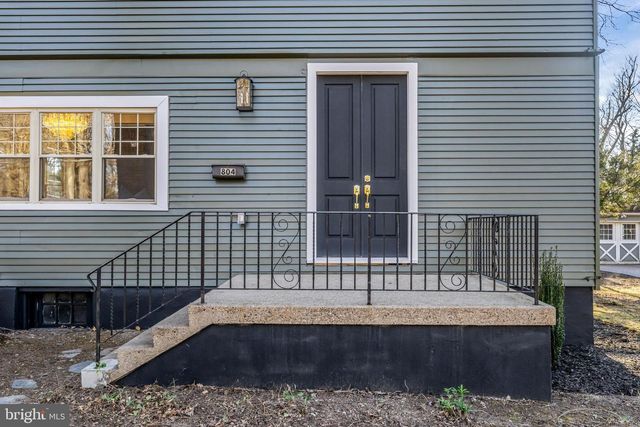 804 MAIN ST, Riverton, NJ 08077