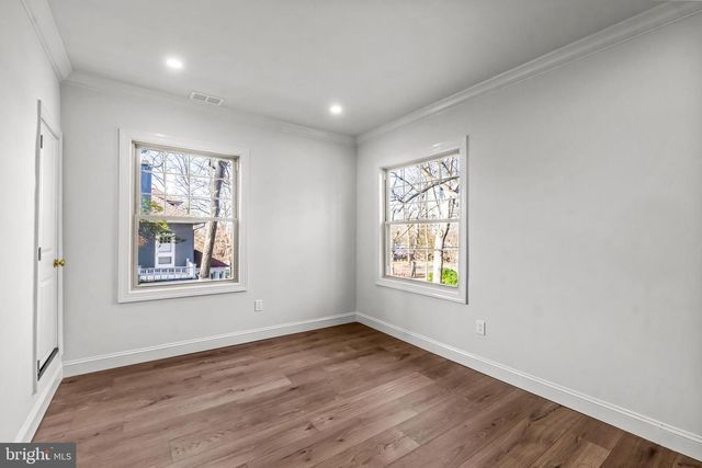 804 MAIN ST, Riverton, NJ 08077