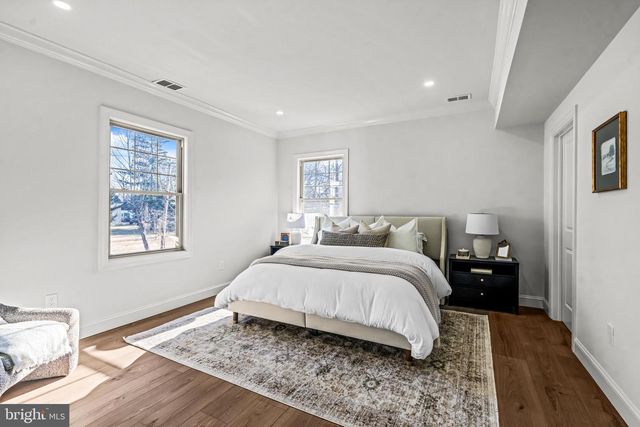 804 MAIN ST, Riverton, NJ 08077