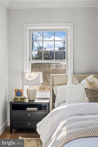 804 MAIN ST, Riverton, NJ 08077