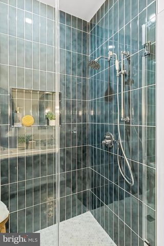 804 MAIN ST, Riverton, NJ 08077