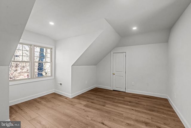 804 MAIN ST, Riverton, NJ 08077