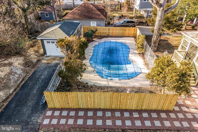 804 MAIN ST, Riverton, NJ 08077