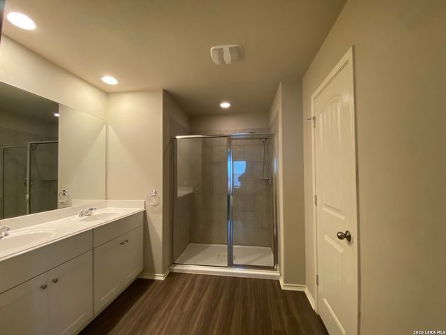 382 N Kowald Ln, New Braunfels, TX 78130
