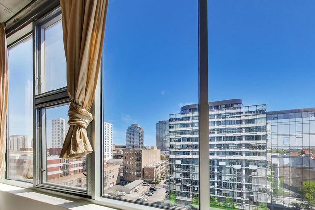 1720 S Michigan Avenue 902, Chicago, IL 60616
