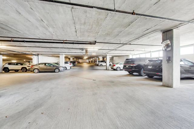 1720 S Michigan Avenue 902, Chicago, IL 60616