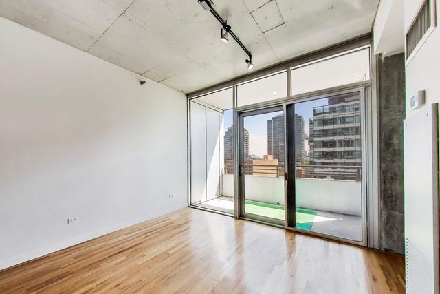 1720 S Michigan Avenue 902, Chicago, IL 60616