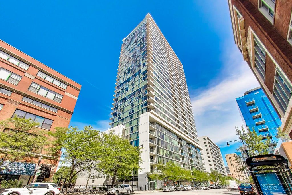 1720 S Michigan Avenue 902, Chicago, IL 60616