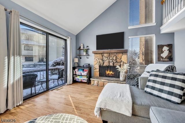 107 Bluebird Dr 1A, Hillsborough Twp., NJ 08844