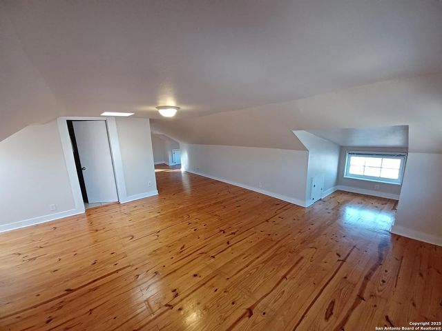 124 W MISTLETOE AVE, San Antonio, TX 78212