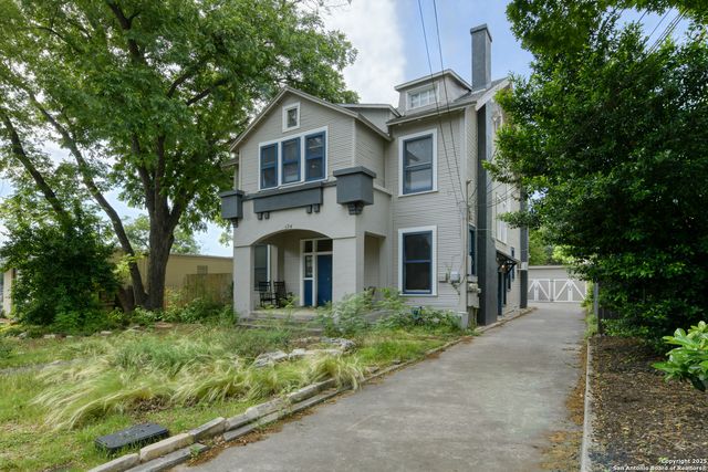 124 W MISTLETOE AVE, San Antonio, TX 78212