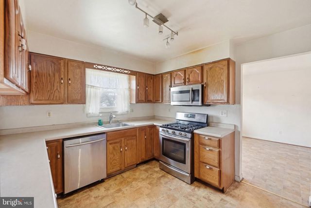 6507 WESTVIEW LN, Lanham, MD 20706