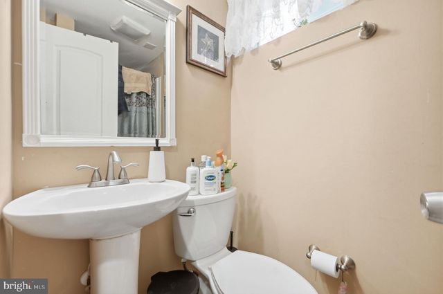 6507 WESTVIEW LN, Lanham, MD 20706