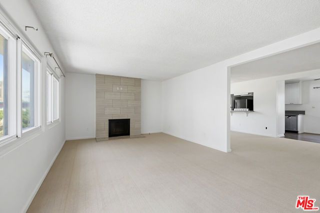 8401 Tuscany Avenue 4, Los Angeles, CA 90293