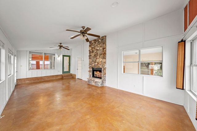 125 Turkey Trot, Hunt, TX 78024