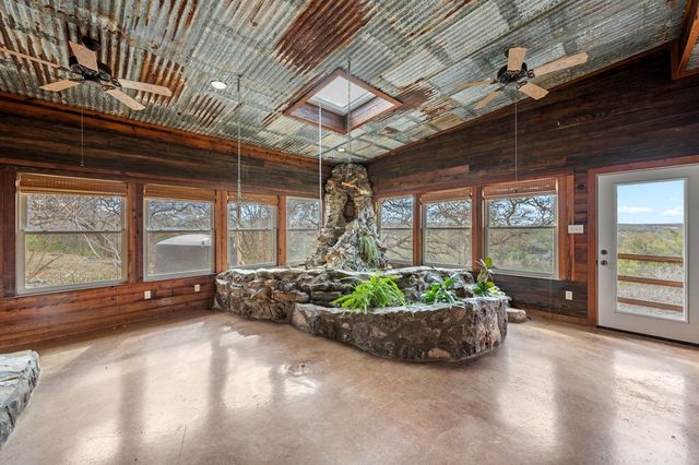 125 Turkey Trot, Hunt, TX 78024