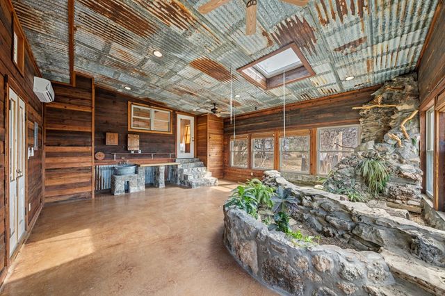 125 Turkey Trot, Hunt, TX 78024