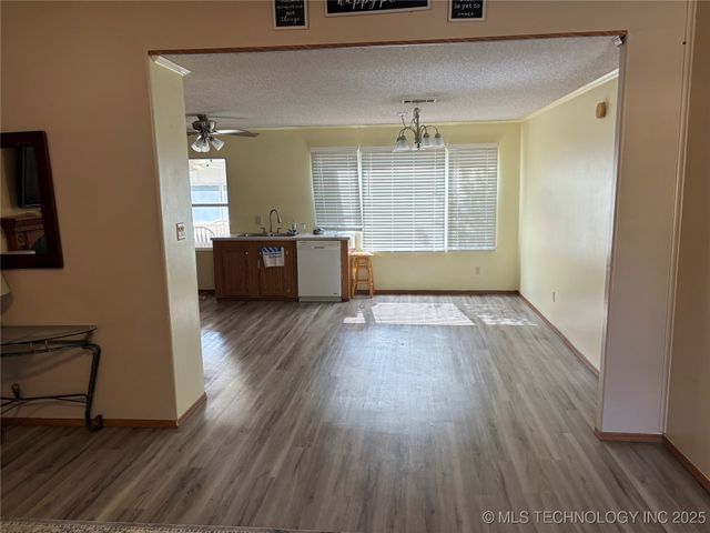 13937 Conley, Kingston, OK 73439