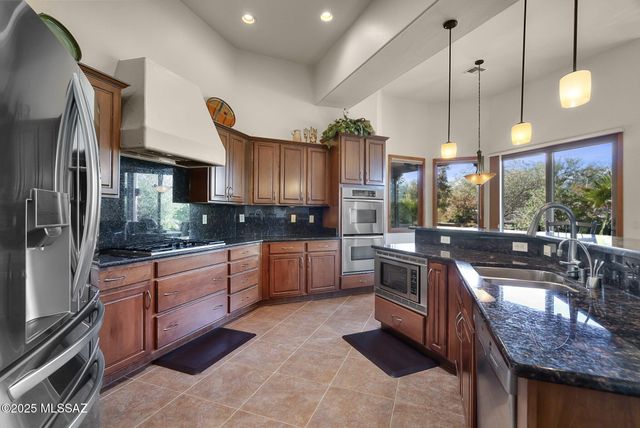 47 Calle Maria Elena, Tubac, AZ 85646