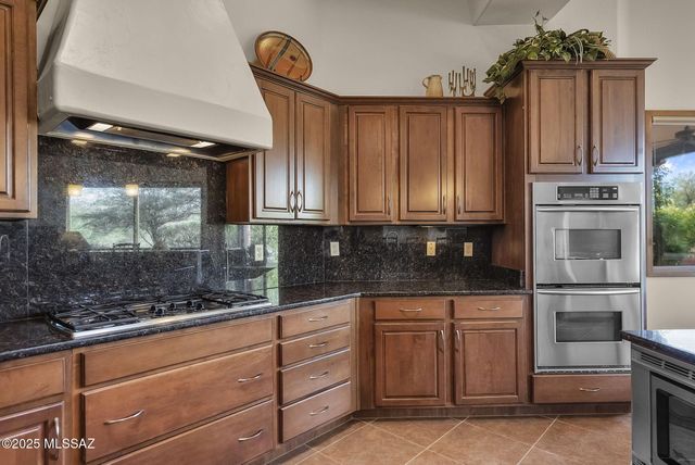 47 Calle Maria Elena, Tubac, AZ 85646