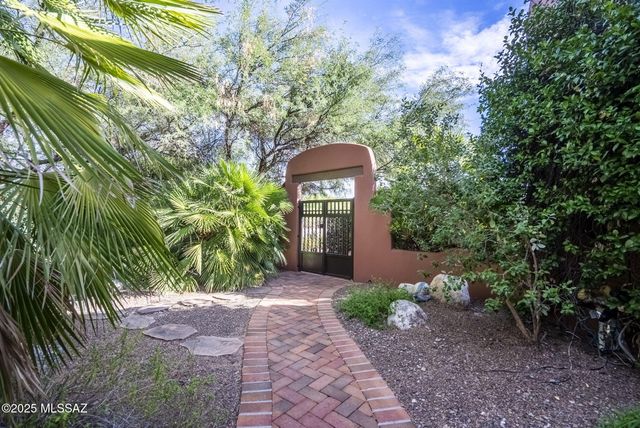 47 Calle Maria Elena, Tubac, AZ 85646