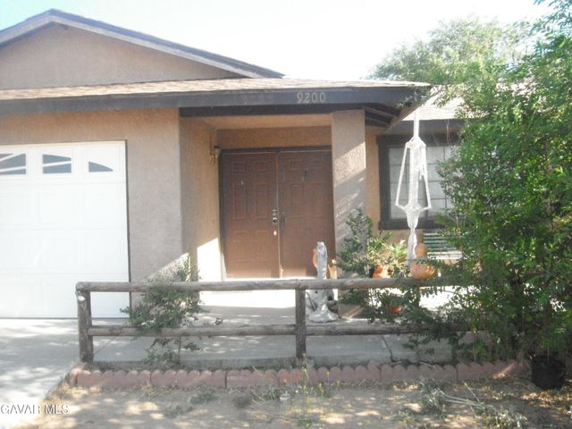 9200 Manzanita Avenue, California City, CA 93505