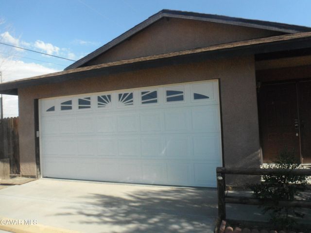 9200 Manzanita Avenue, California City, CA 93505