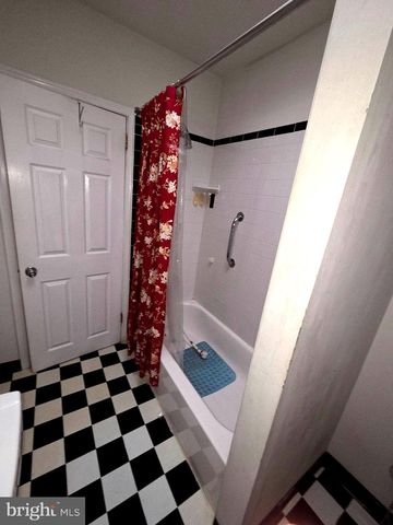 2834 S FRANKLIN ST, Philadelphia, PA 19148