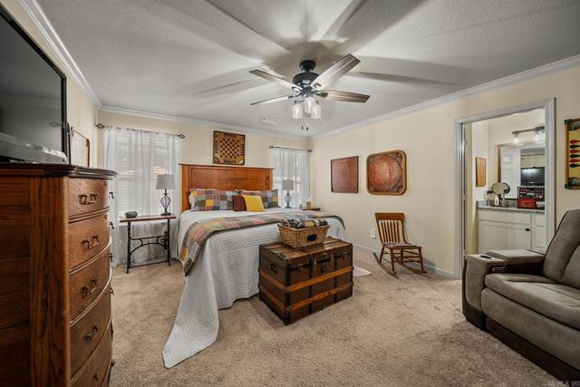 1015 OKeefe Avenue, Conway, AR 72032