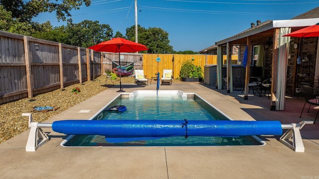 1015 OKeefe Avenue, Conway, AR 72032