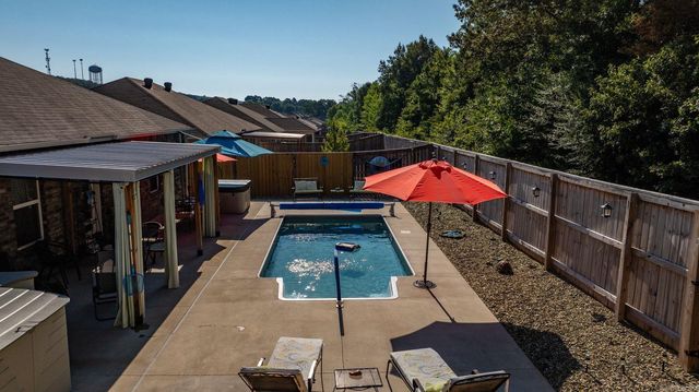 1015 OKeefe Avenue, Conway, AR 72032