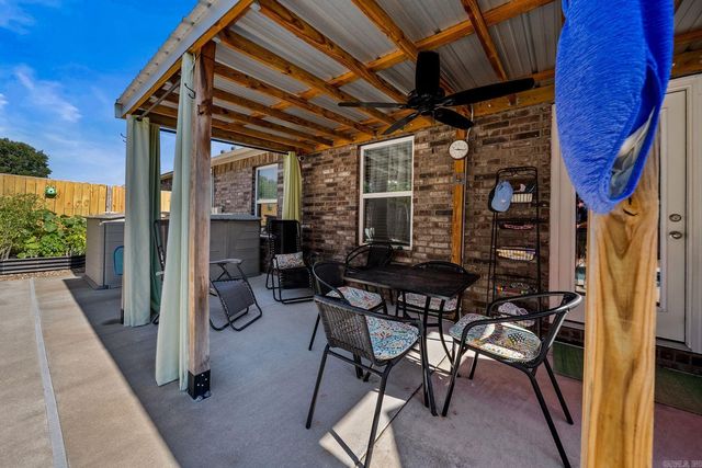 1015 OKeefe Avenue, Conway, AR 72032