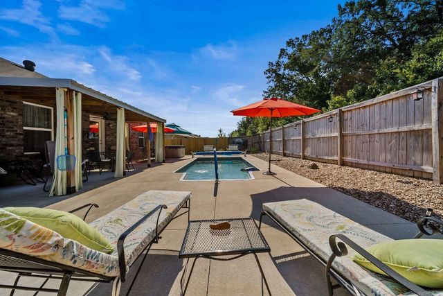 1015 OKeefe Avenue, Conway, AR 72032