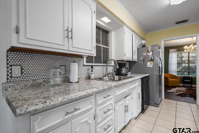 4435 Dundee Drive, Tyler, TX 75703