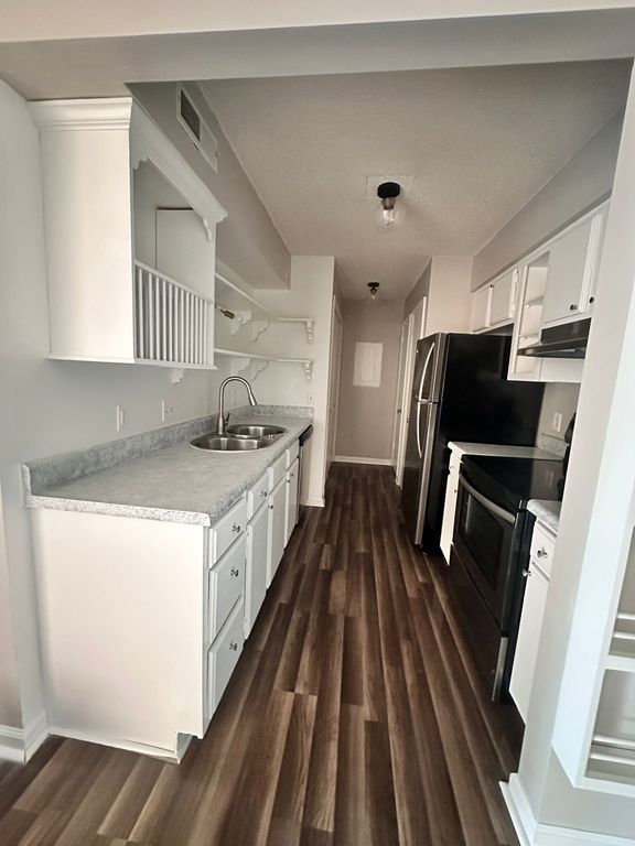 129 Brooke Castle Dr, Hermitage, TN 37076