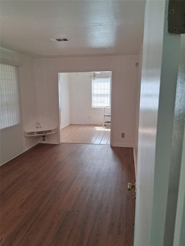3513 Rockingham Street, Houston, TX 77051