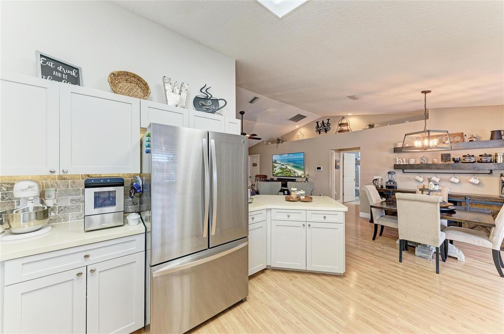 Image 18 of property listing at 22120 26TH AVENUE E, Bradenton, FL 34211