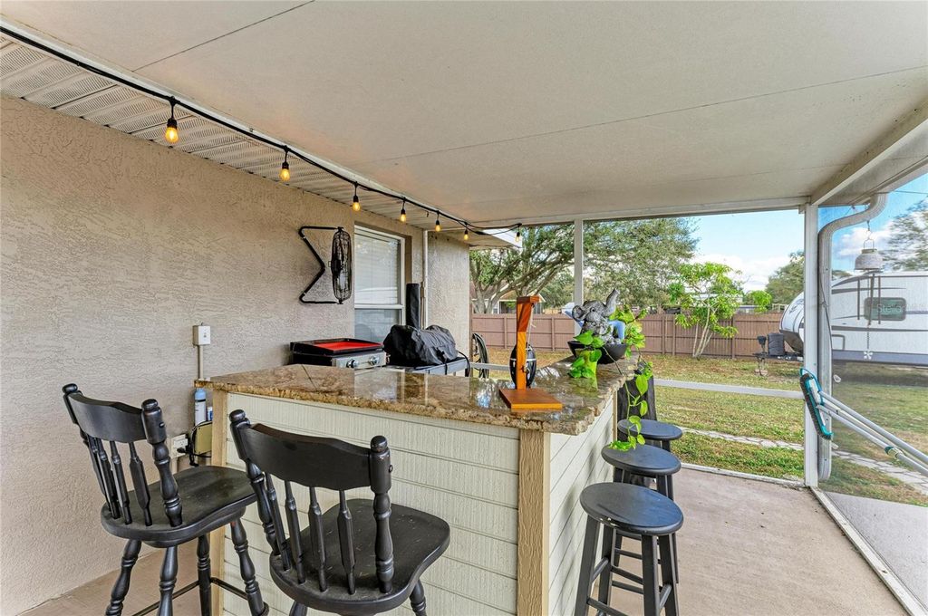 Image 30 of property listing at 22120 26TH AVENUE E, Bradenton, FL 34211