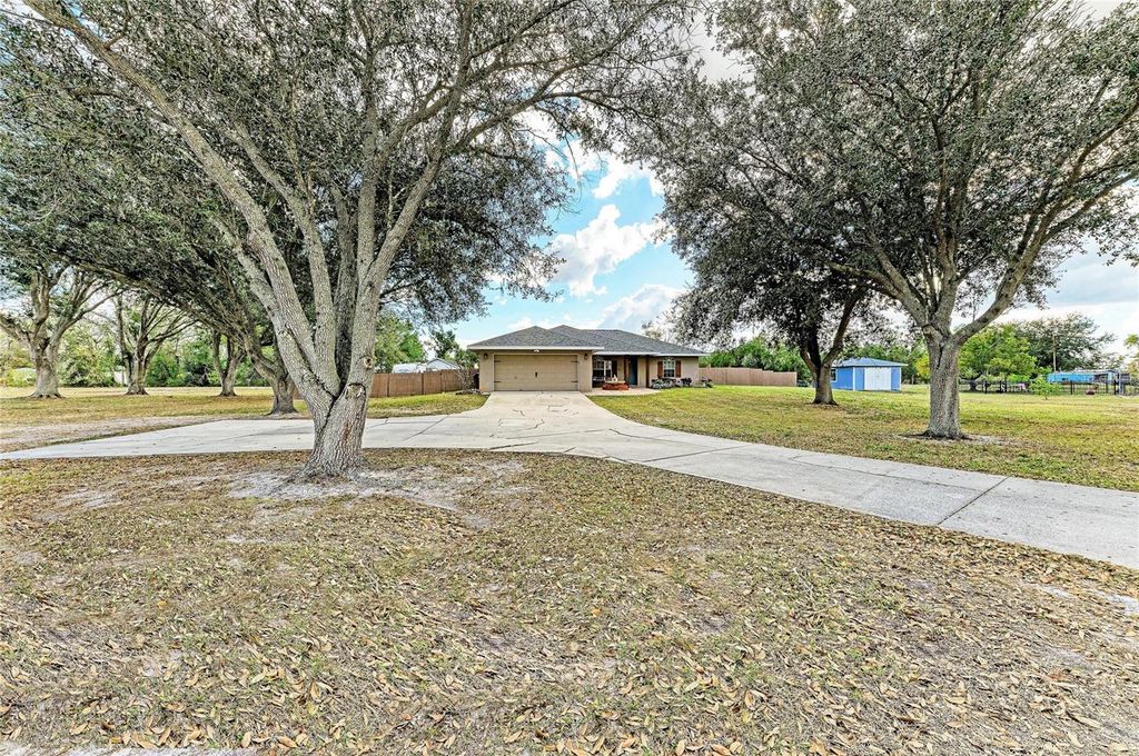 Image 4 of property listing at 22120 26TH AVENUE E, Bradenton, FL 34211