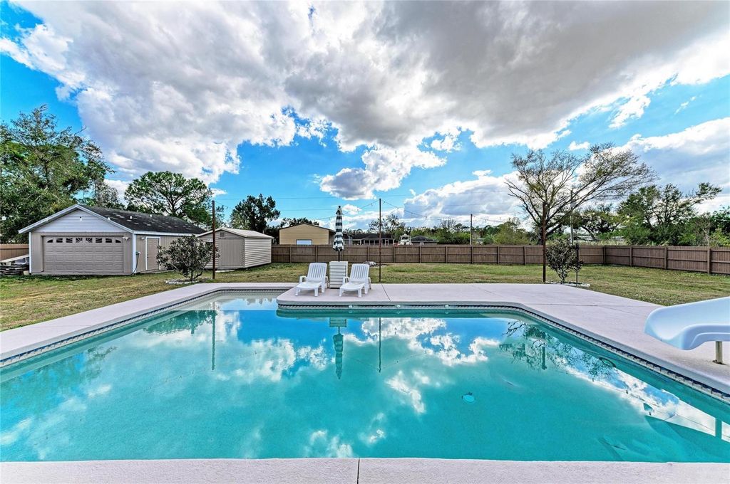 Image 36 of property listing at 22120 26TH AVENUE E, Bradenton, FL 34211