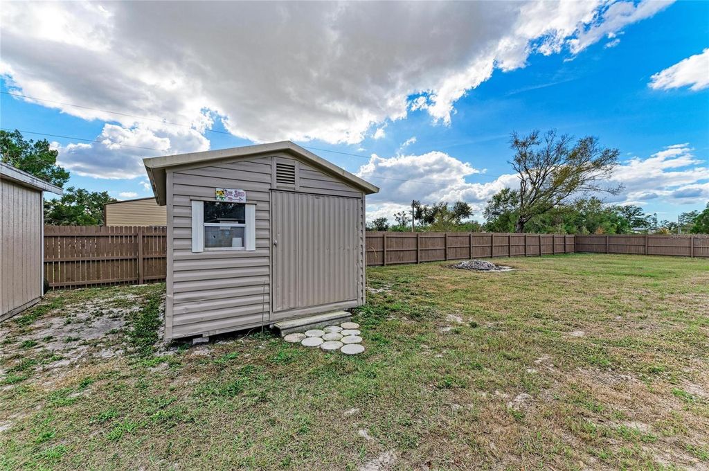 Image 45 of property listing at 22120 26TH AVENUE E, Bradenton, FL 34211