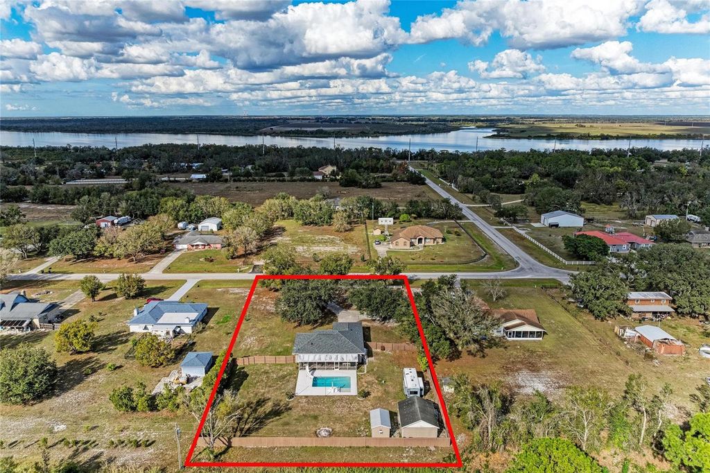 Image 51 of property listing at 22120 26TH AVENUE E, Bradenton, FL 34211