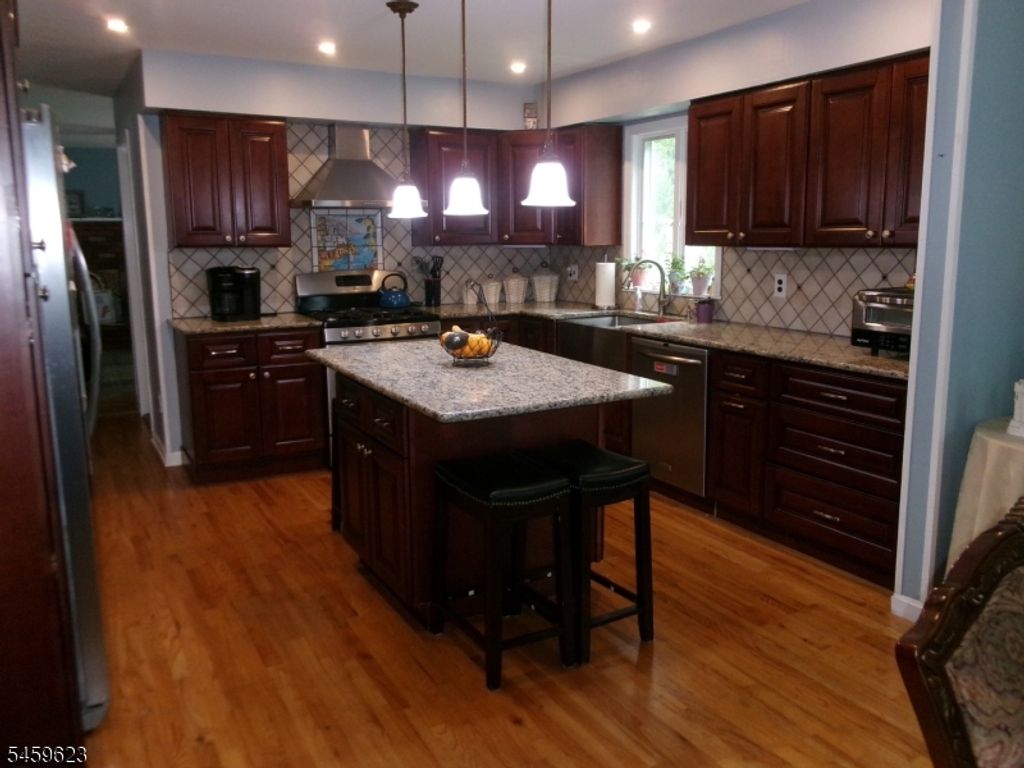 12 Wolfe Dr, Wanaque Boro, NJ 07465 — photo 3