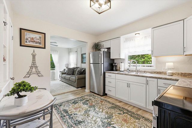 731 E ROOSEVELT STREET, Appleton, WI 54911